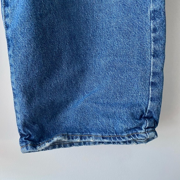 Women's Mid-Rise 90's Baggy Jeans - Universal Thread™ - Picture 4 of 9
